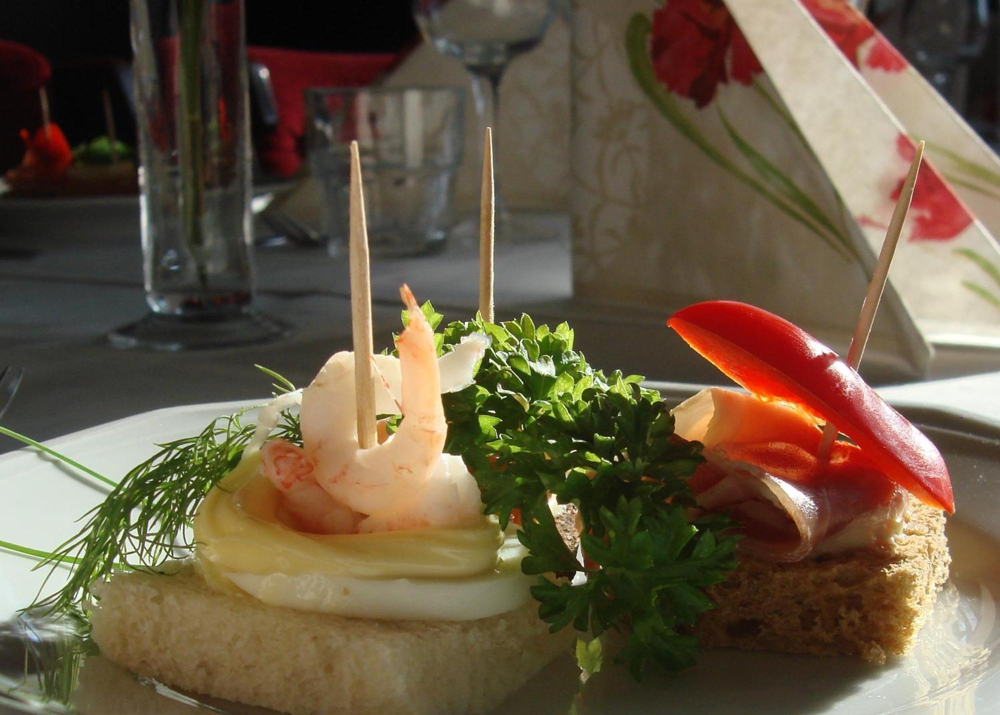 Eckeroe Hotell & Restaurang Ngoại thất bức ảnh